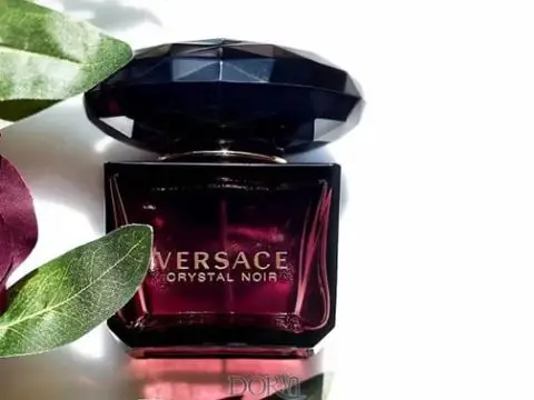 عطر ادکلن ورساچه کریستال نویر ادو تویلت Versace Crystal Noir